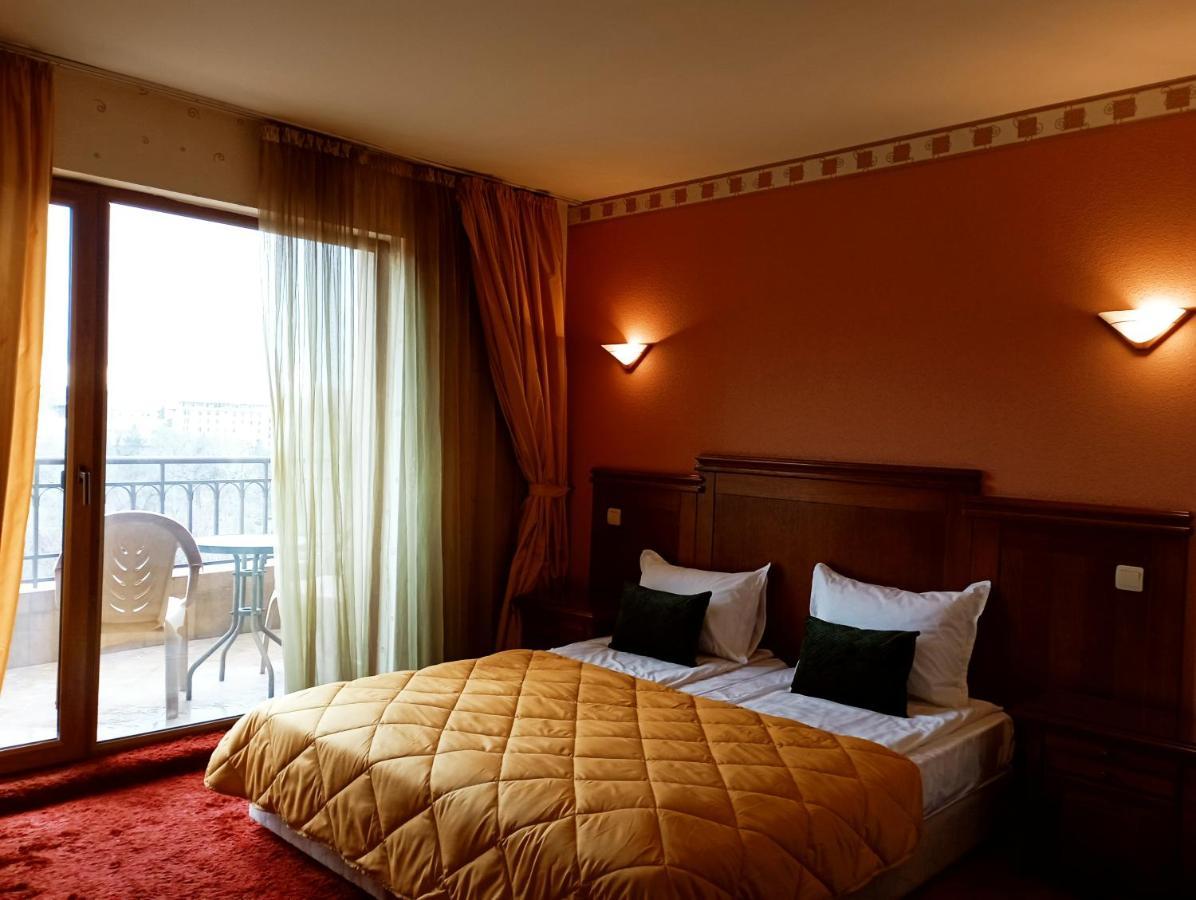 Hotel Bolyari Велико-Тирново Екстер'єр фото