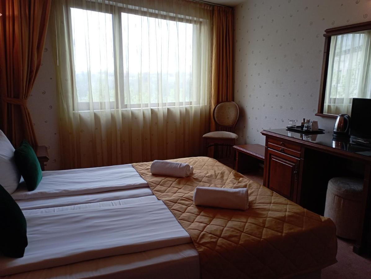 Hotel Bolyari Велико-Тирново Екстер'єр фото