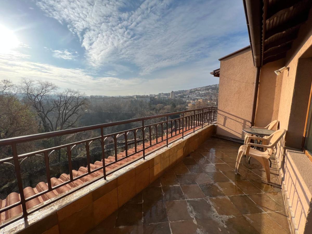 Hotel Bolyari Велико-Тирново Екстер'єр фото