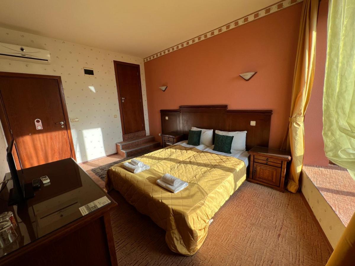 Hotel Bolyari Велико-Тирново Екстер'єр фото